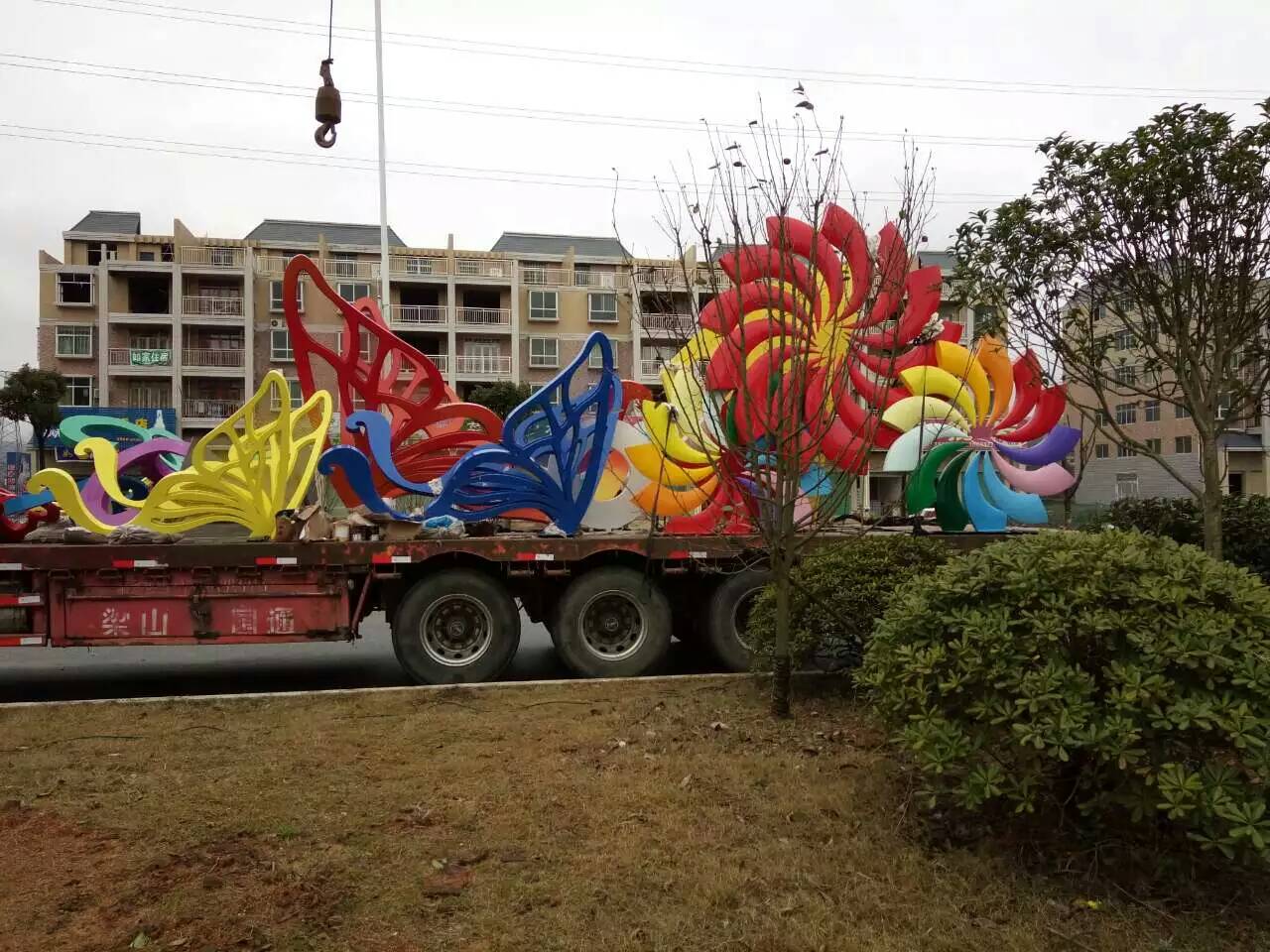 �Ͼ����ܹ�˾��������I�Ļ����ܵ��OӋ˼·�c�����^��